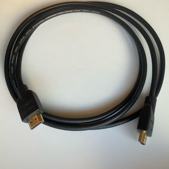 Amazon Basics 2-Pack HDMI Cable, 18Gbps High-Speed,4K@60Hz, 2160p, 6 Foot, Black - Picture 3 of 4